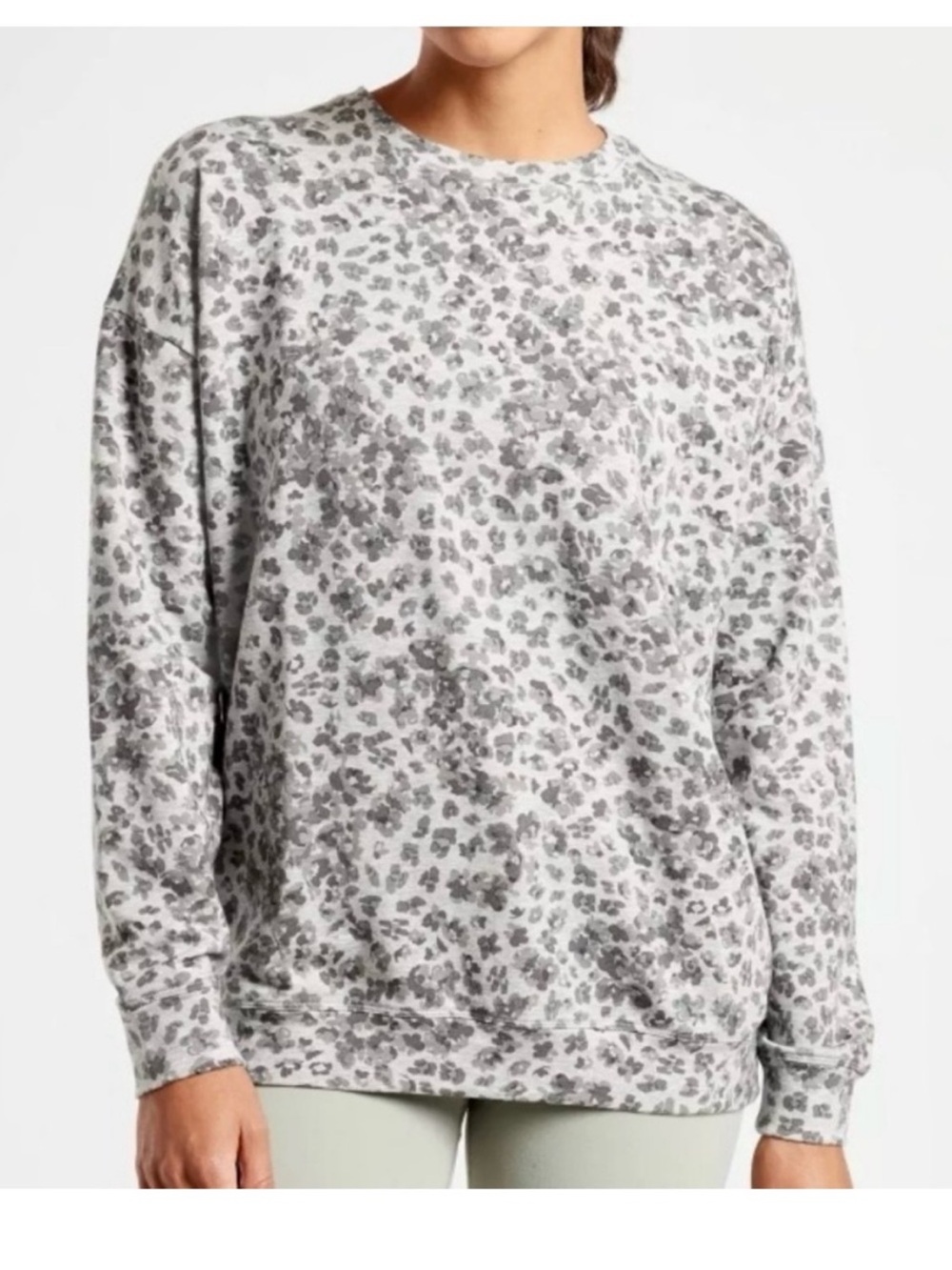 Athleta Studio to Street Sweatshirt Women’s Size M Floral Leopard Cozy Knit Gray
